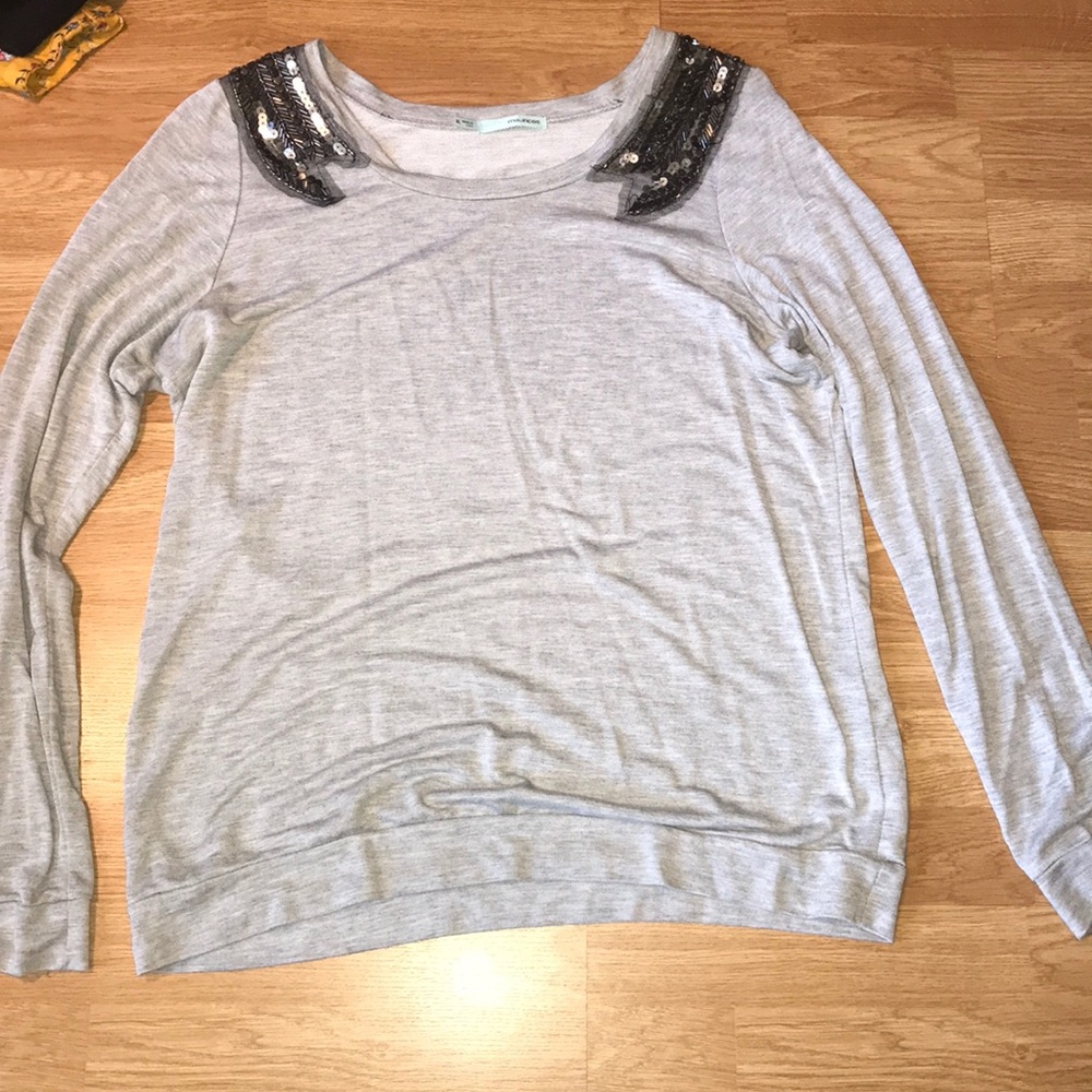 Grey Maurice’s Top with shoulder detail